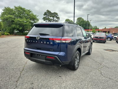 2026 Nissan Pathfinder SV