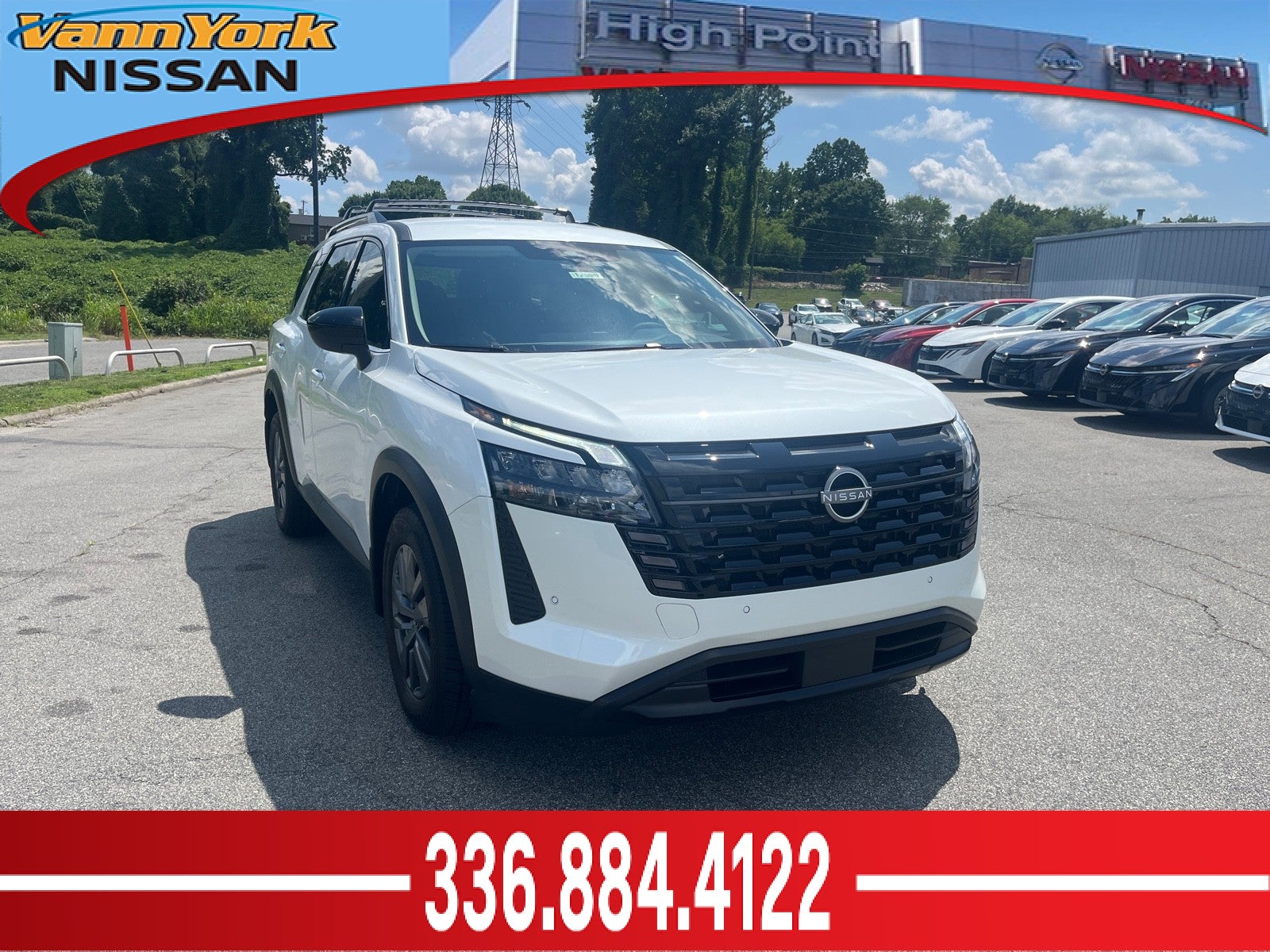 2026 Nissan Pathfinder SV