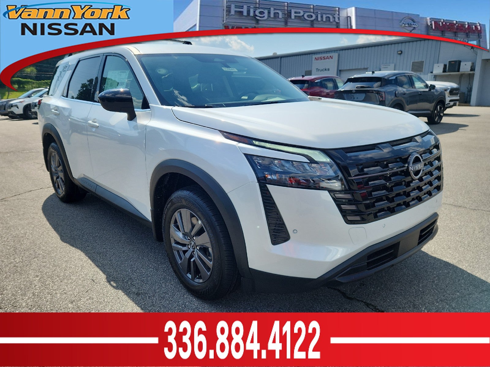 2026 Nissan Pathfinder SV
