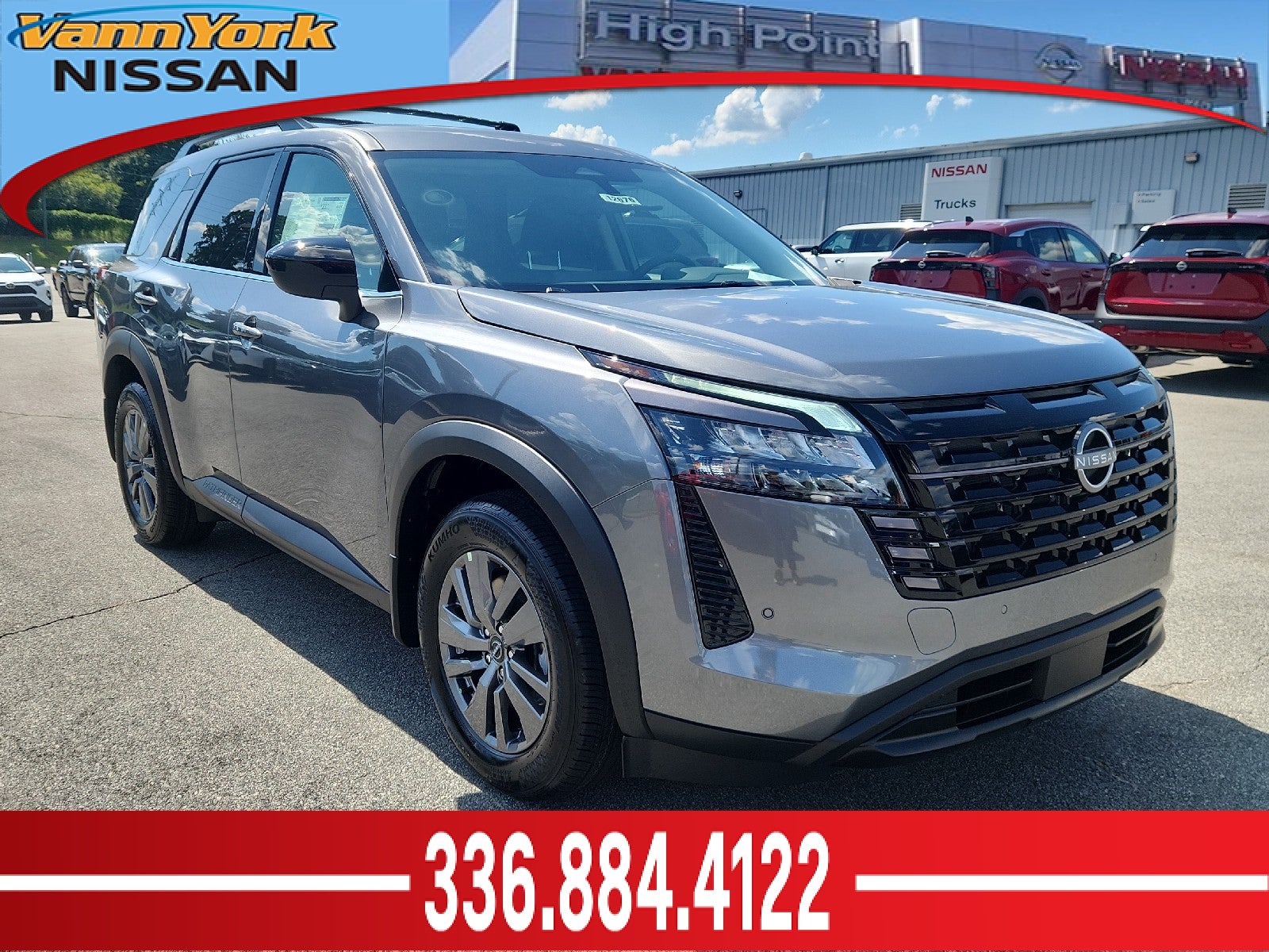 2026 Nissan Pathfinder SV