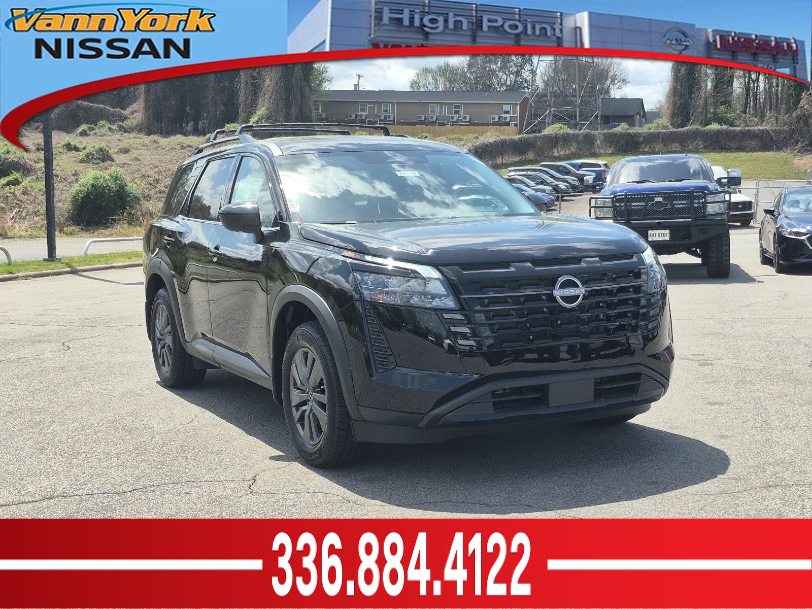 2026 Nissan Pathfinder SV