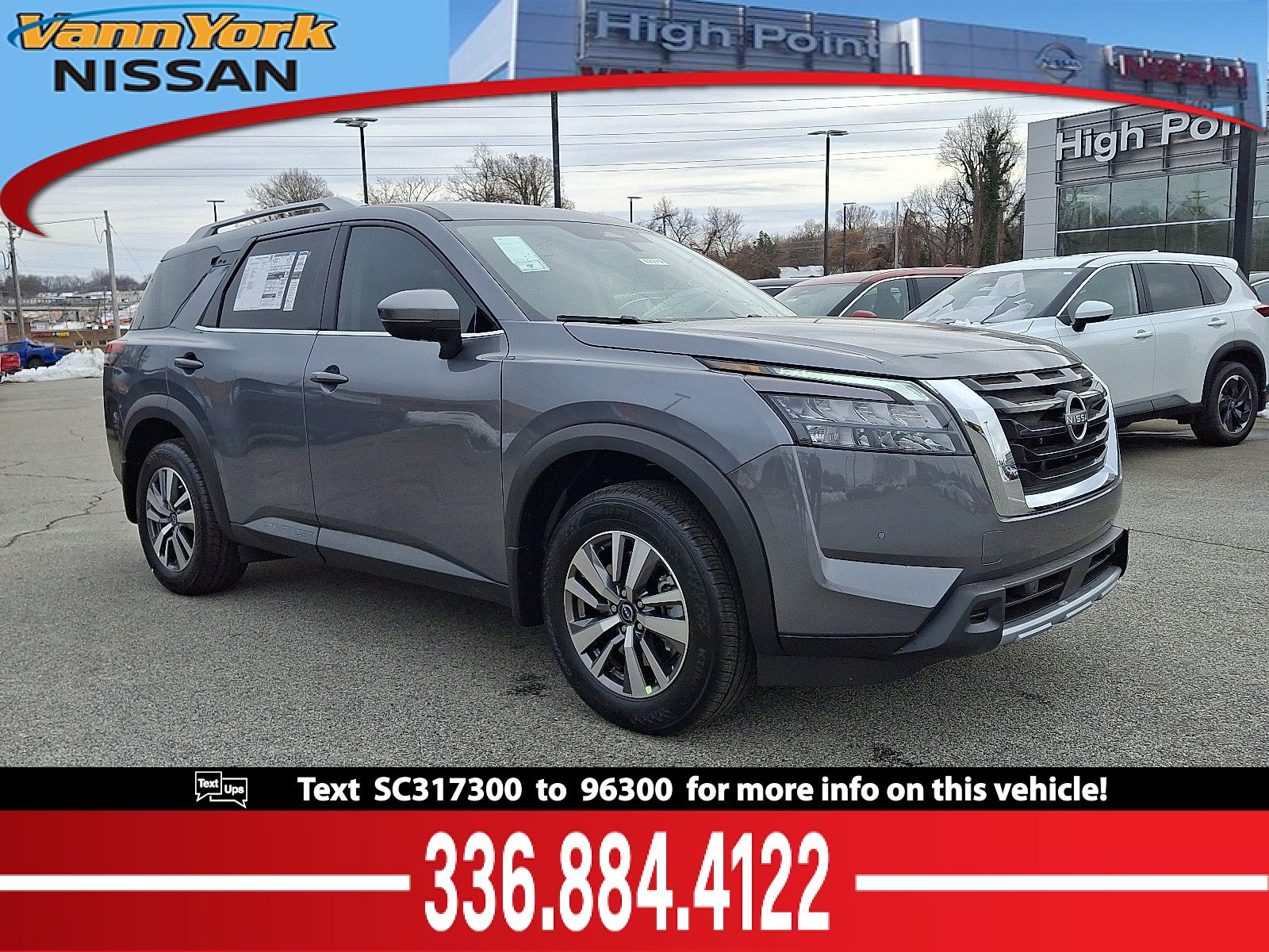 2025 Nissan Pathfinder SL