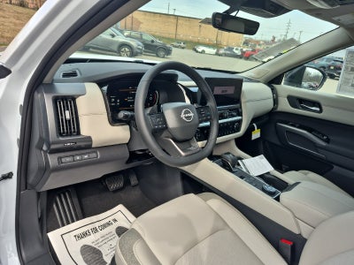 2026 Nissan Pathfinder SL