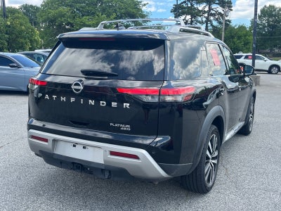 2023 Nissan Pathfinder Platinum