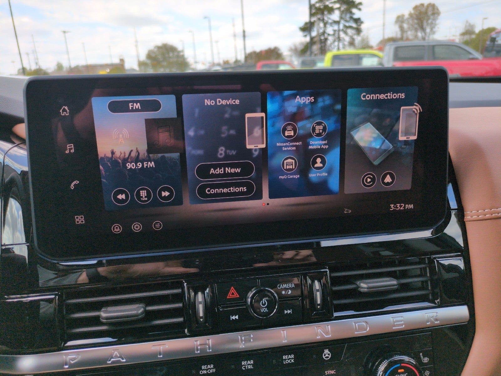 2026 Nissan Pathfinder Platinum