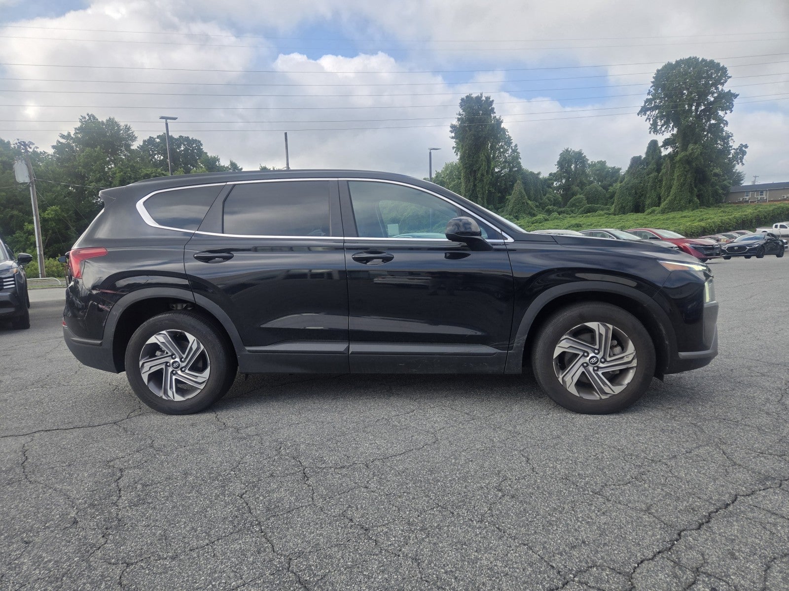 2023 Hyundai Santa Fe SE