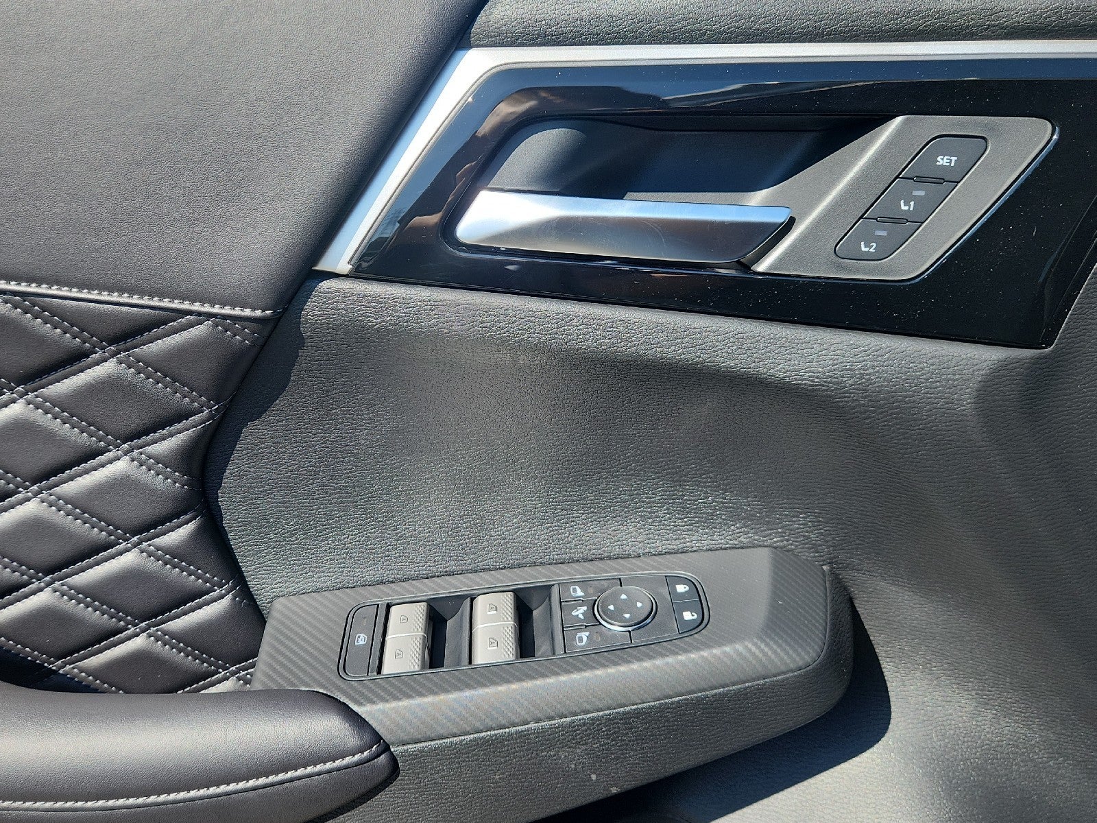 2026 Nissan Rogue Plug-In Hybrid Platinum