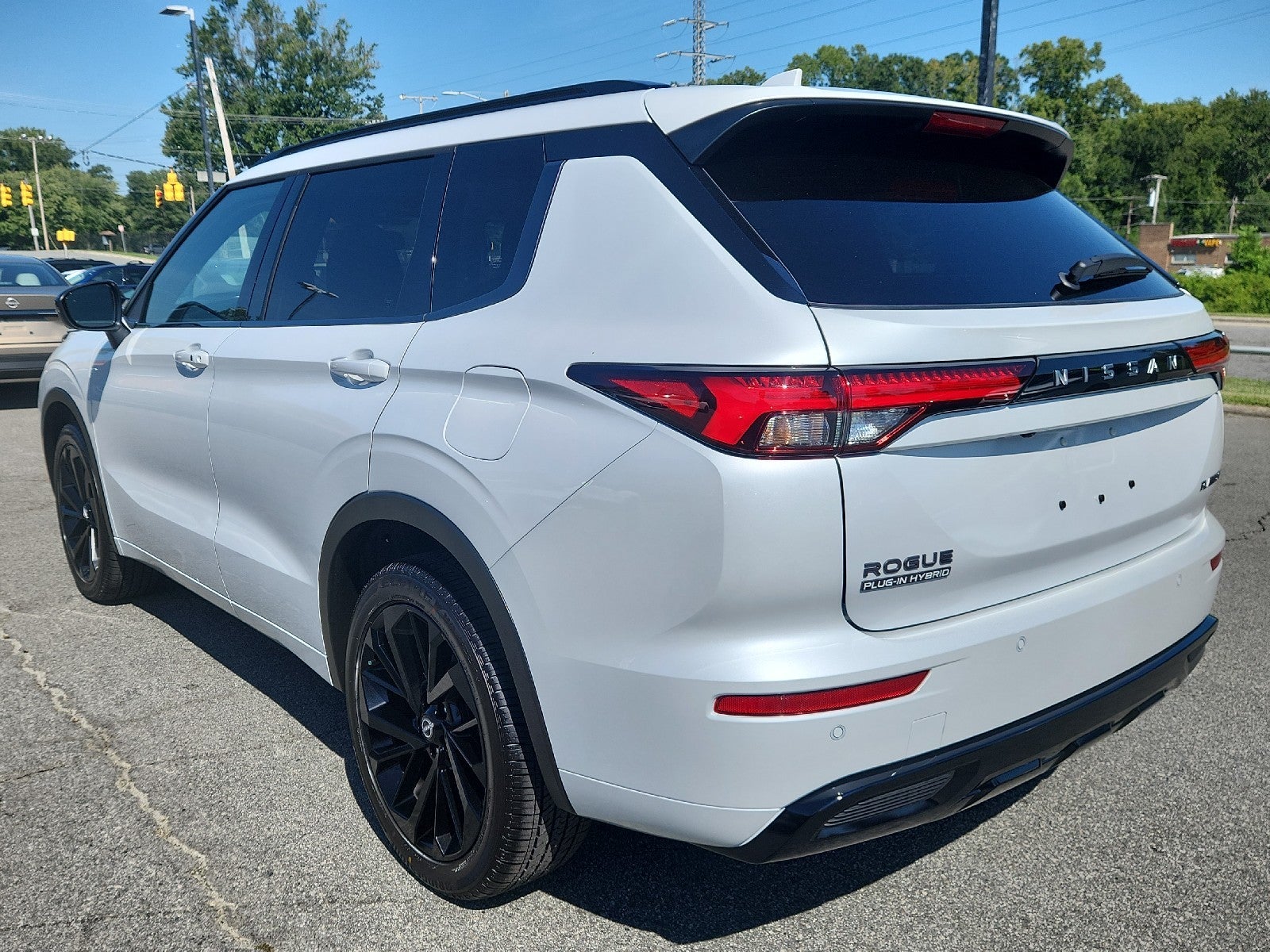 2026 Nissan Rogue Plug-In Hybrid Platinum