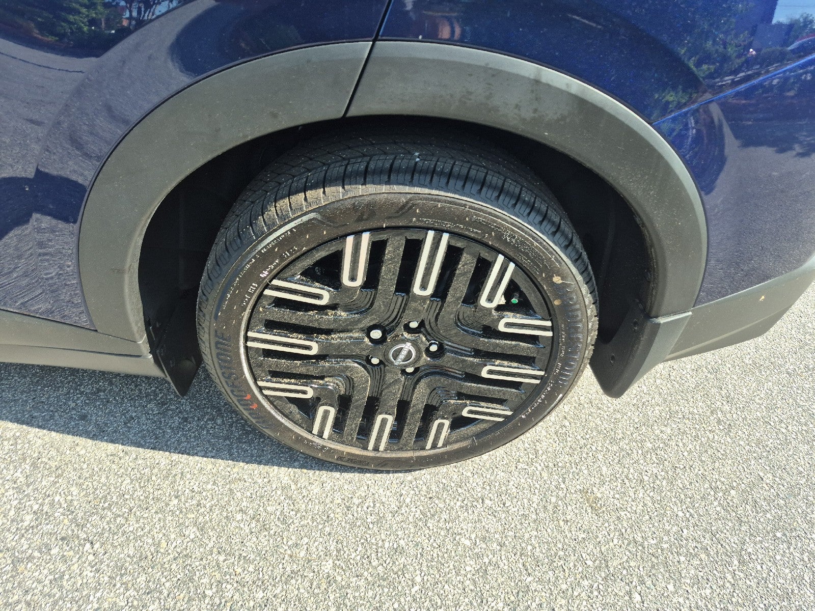 2026 Nissan LEAF Platinum+