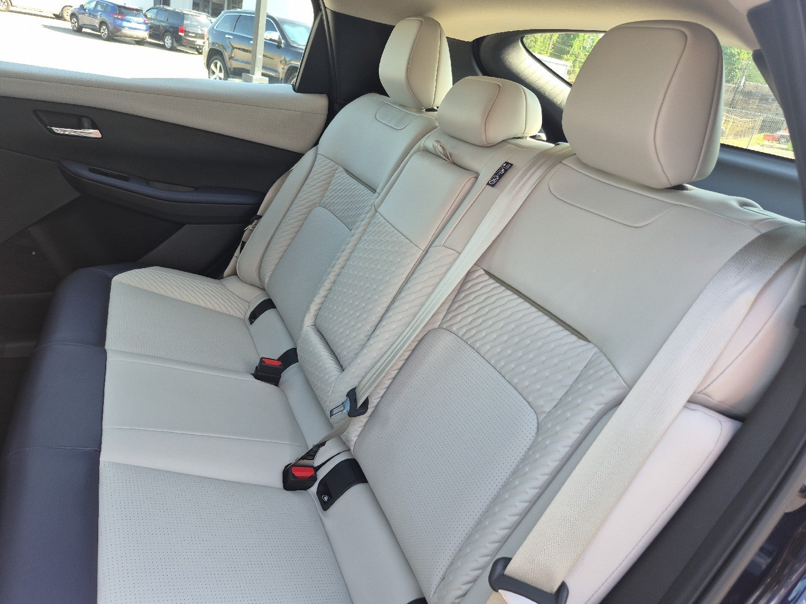 2026 Nissan LEAF Platinum+