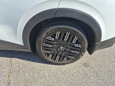 2026 Nissan LEAF Platinum+