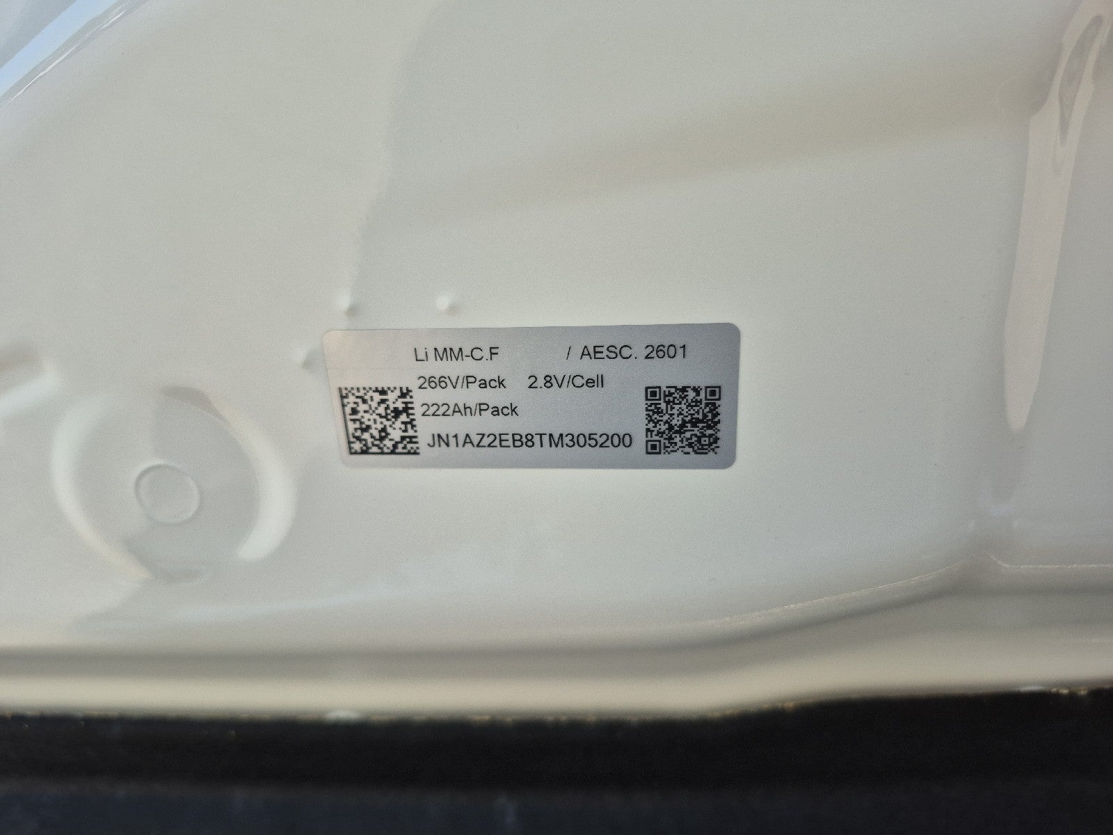 2026 Nissan LEAF Platinum+