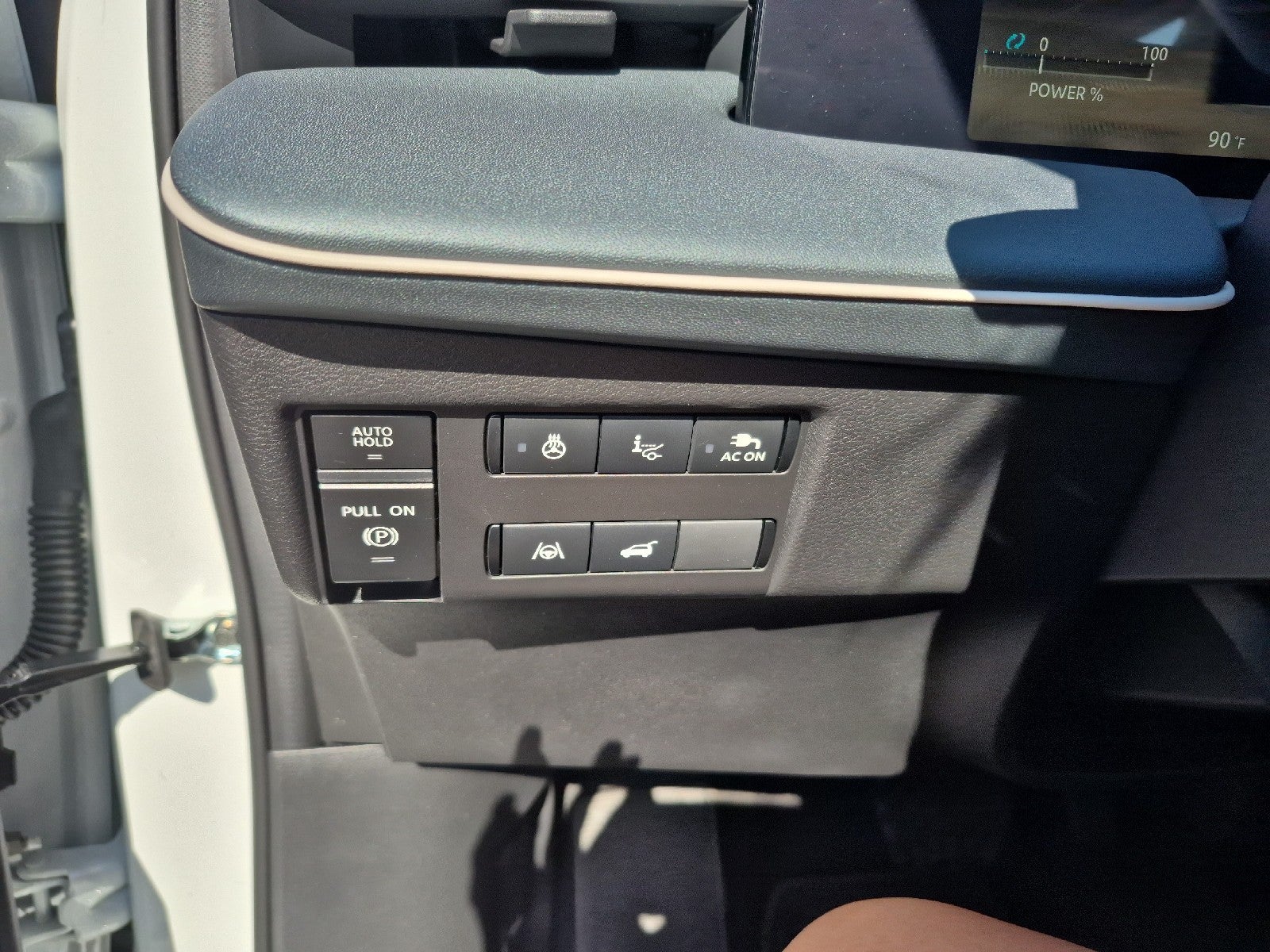 2026 Nissan LEAF Platinum+