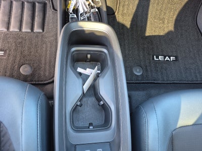 2026 Nissan LEAF Platinum+