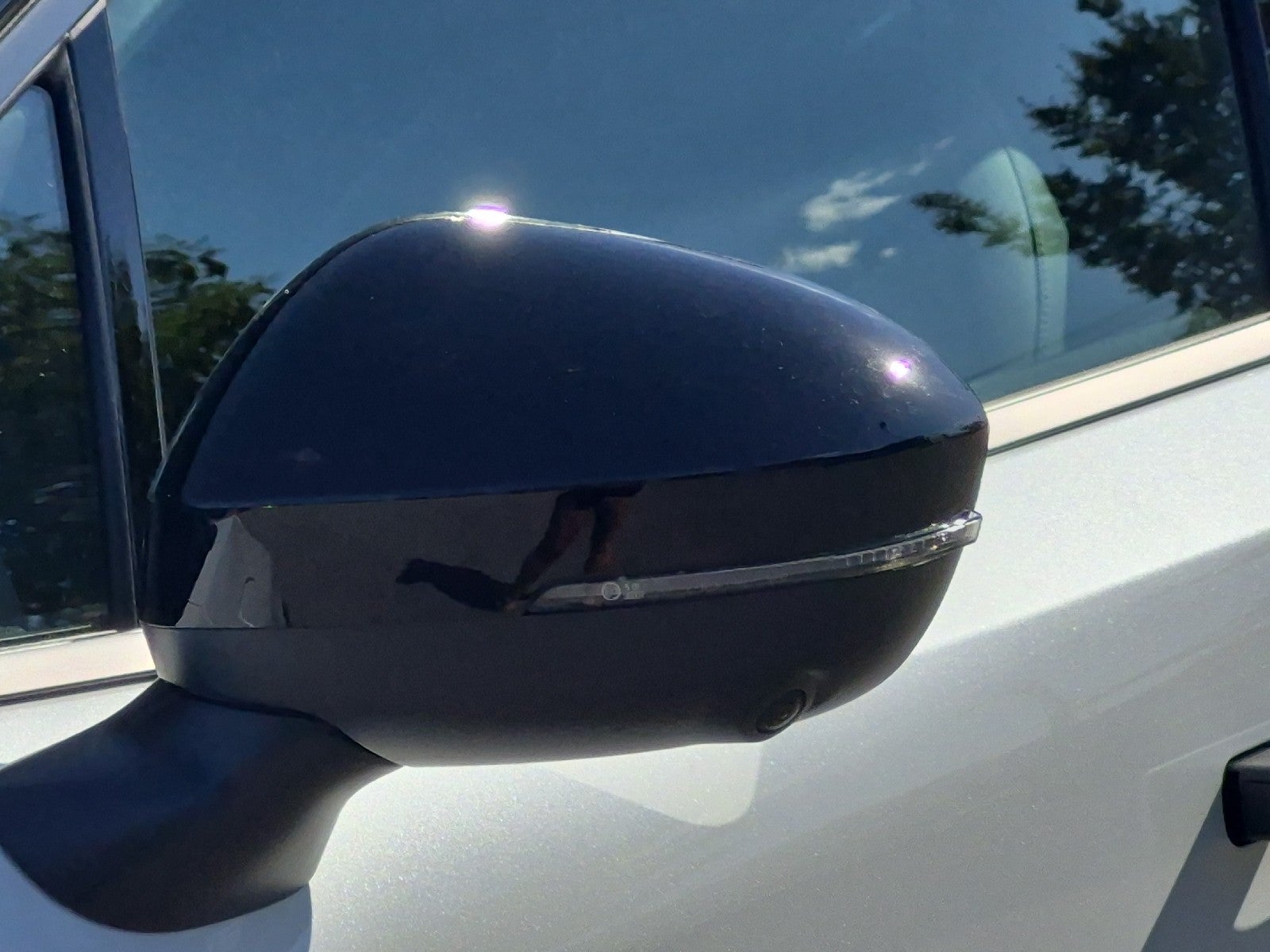 2026 Nissan LEAF Platinum+