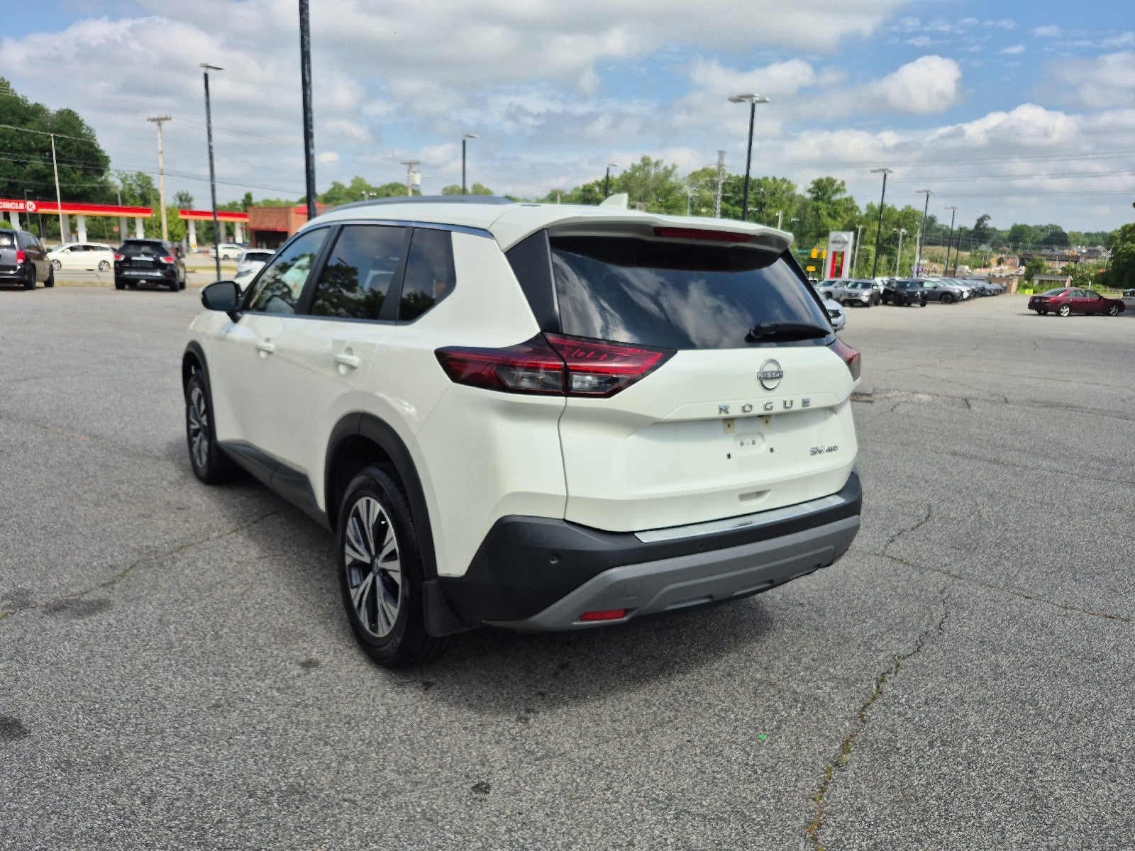 2022 Nissan Rogue SV