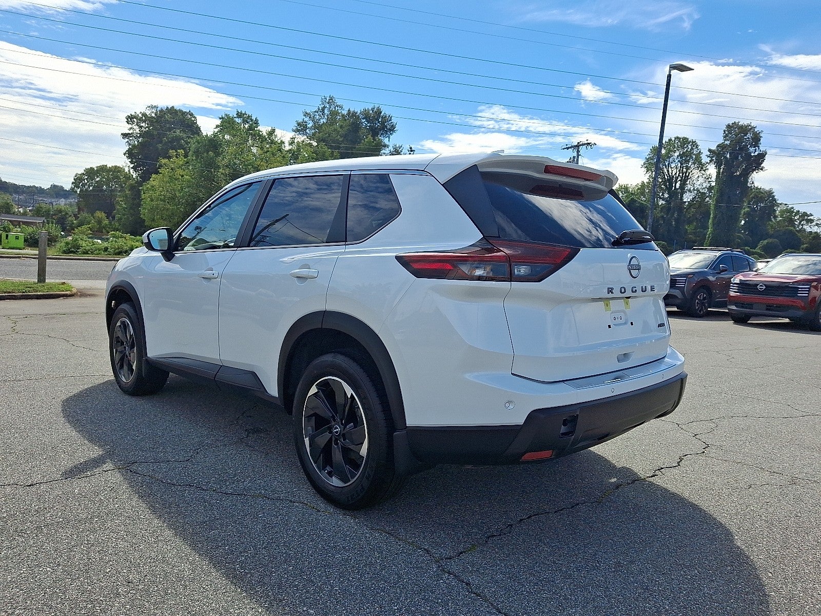 2026 Nissan Rogue SV