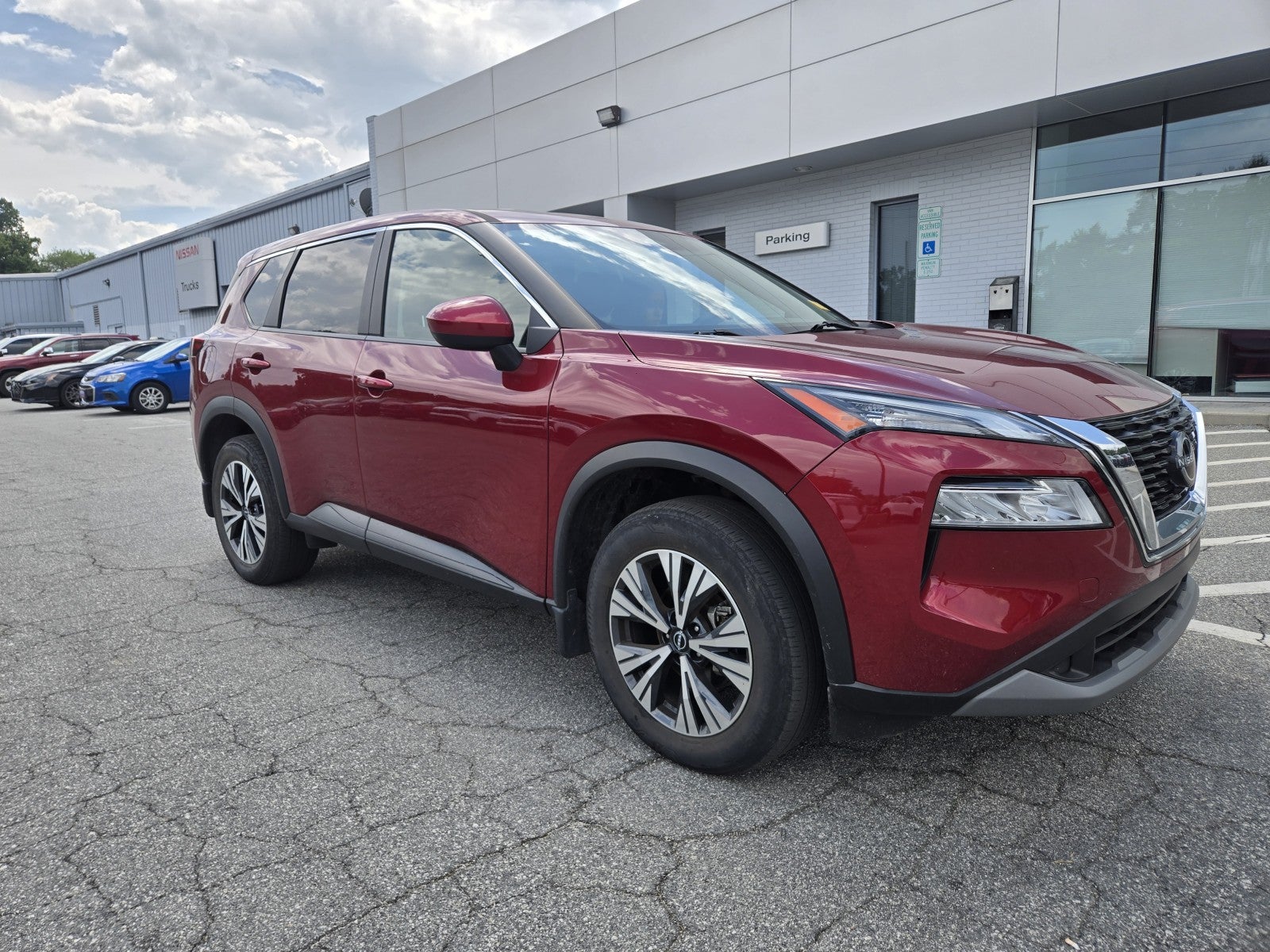 2023 Nissan Rogue SV