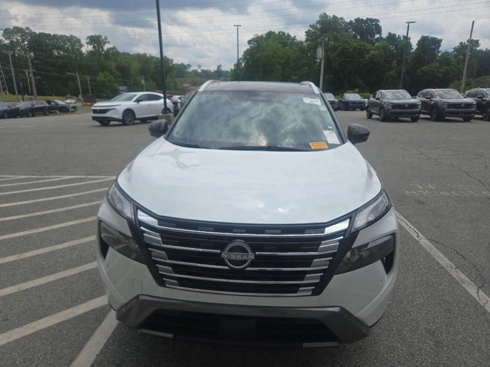 2025 Nissan Rogue SL