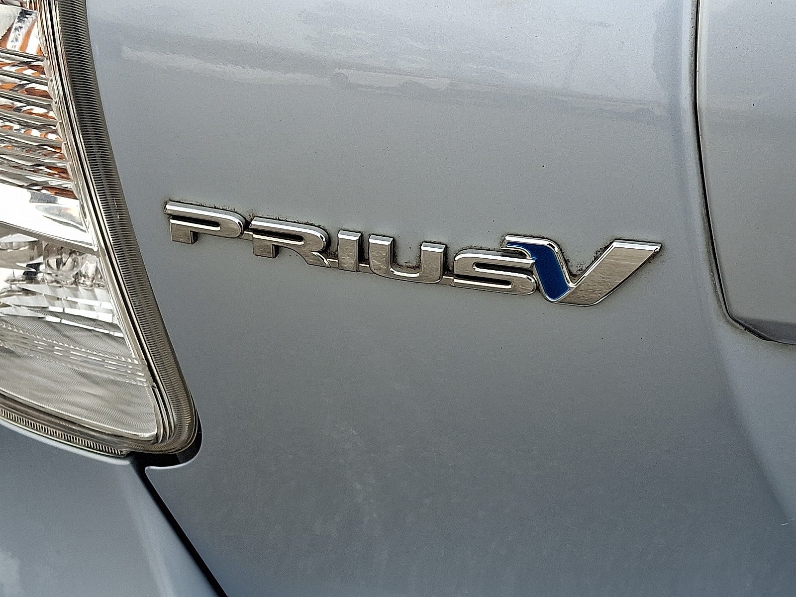 2012 Toyota Prius v Five