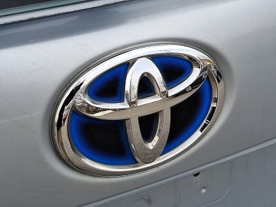 2012 Toyota Prius v Five