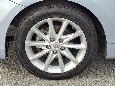 2012 Toyota Prius v Five