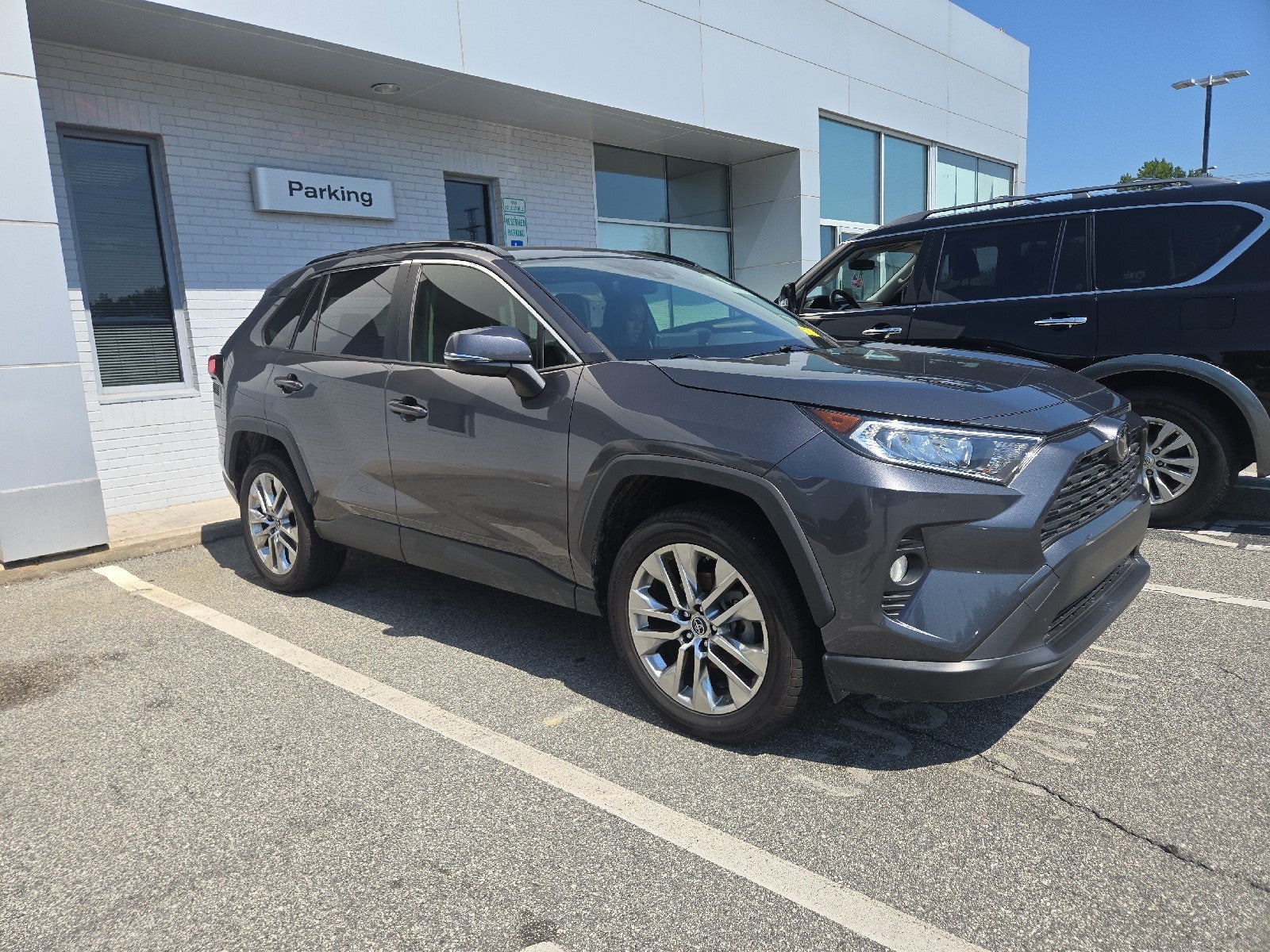 2019 Toyota RAV4 XLE Premium